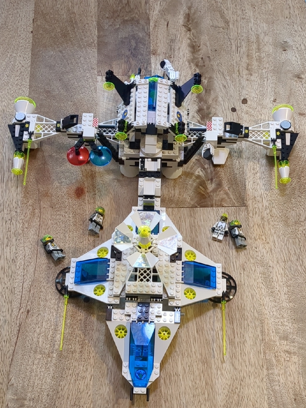 LEGO Set 6982‑1 — Explorien Starship - all pieces! RARE